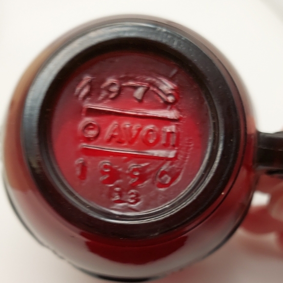 Avon Cape Cod Red Glass Cup & Saucer Set Collection NOS NEW 1990's Original box - Picture 8 of 16